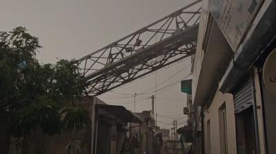 ਸੰਗਰੂਰ ’ਚ ਤੇਜ਼ ਮੀਂਹ-ਹਨੇਰੀ ਨੇ ਮਚਾਇਆ ਕਹਿਰ ! ਝੱਖੜ ਕਾਰਨ ਟਾਵਰ ਲੋਕਾਂ ਦੀ ਘਰ ’ਤੇ ਡਿੱਗਿਆ 