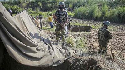 Foreign arms seized on Indo-Pakistan border in Punjab