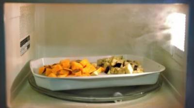 Don’t heat food in a microwave, can cause many diseases