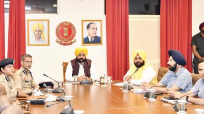 CM launches ‘student police cadet’ scheme to aware students about police functioning