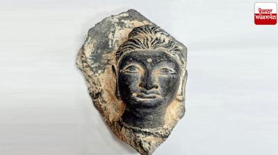 1850 year old statue of Mahatma Buddha recovered from foreign national at Atari ICP