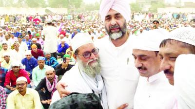 Manpreet Badal celebrates Eid with Muslim community