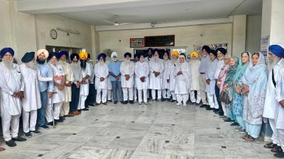 Sukhbir Badal and Dr. Daljit Cheema apologized to Sauda Sadh The rebel Akali faction meeting