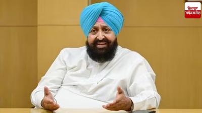 The delegation of Punjab Congress met the State Election Commission under the leadership of Pratap Singh Bajwa