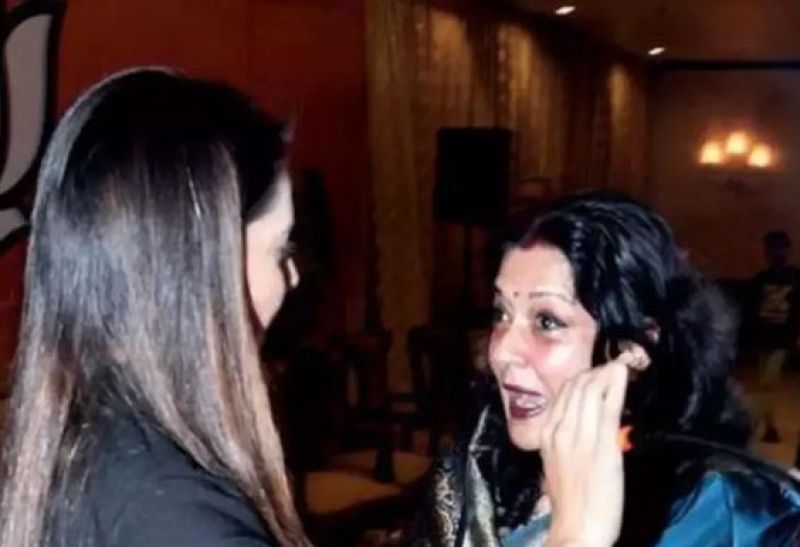 Moushumi Chatterjee criticises female anchor