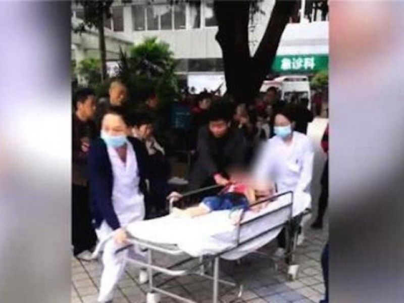 Woman injures 14 children