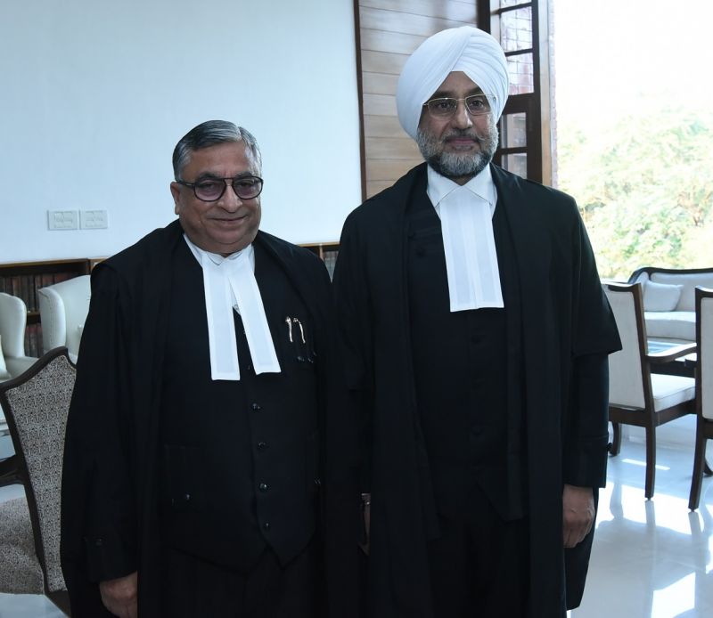 ਪੰਜਾਬ ਤੇ ਹਰਿਆਣਾ ਕੋਰਟ ਦੇ ਚੀਫ਼ ਜਸਟਿਸ ਸ੍ਰੀ ਕ੍ਰਿਸ਼ਨਾ ਮੁਰਾਰੀ ਨੇ ਚੁਕਾਈ ਸਹੁੰ