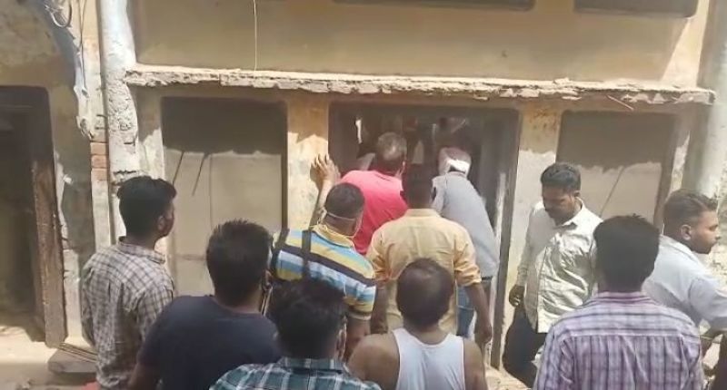 Mother and daughter die after roof collapse in Moga