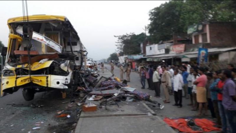 Delhi to Bihar bus accident, 5 dead