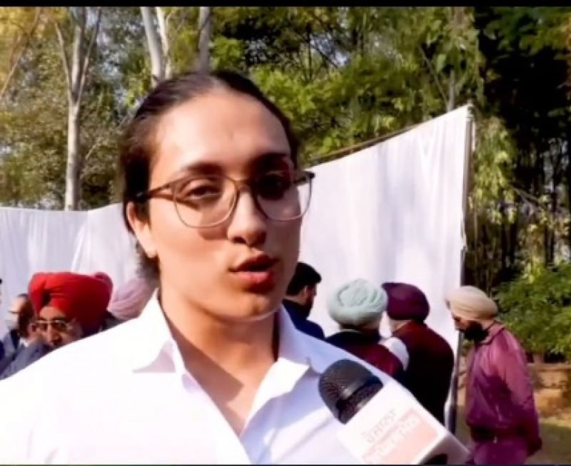 Navjeet Kaur  Navjeet Kaur