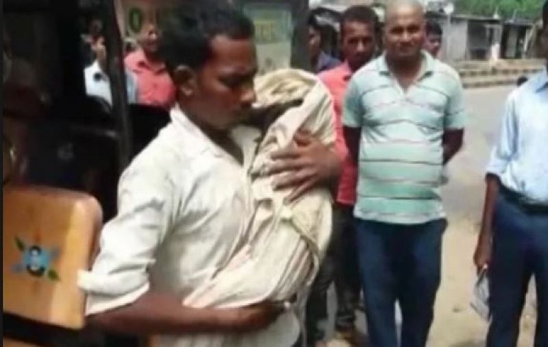 Girl Dies as Ambulance Gets Stuck in Jam 