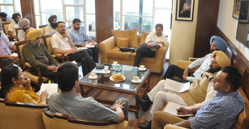 Rana Gurmit Singh Sodhi approves cycle rally route from Amritsar to Dera Baba Nanak