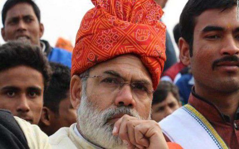 Pathak Mistaken As Modi