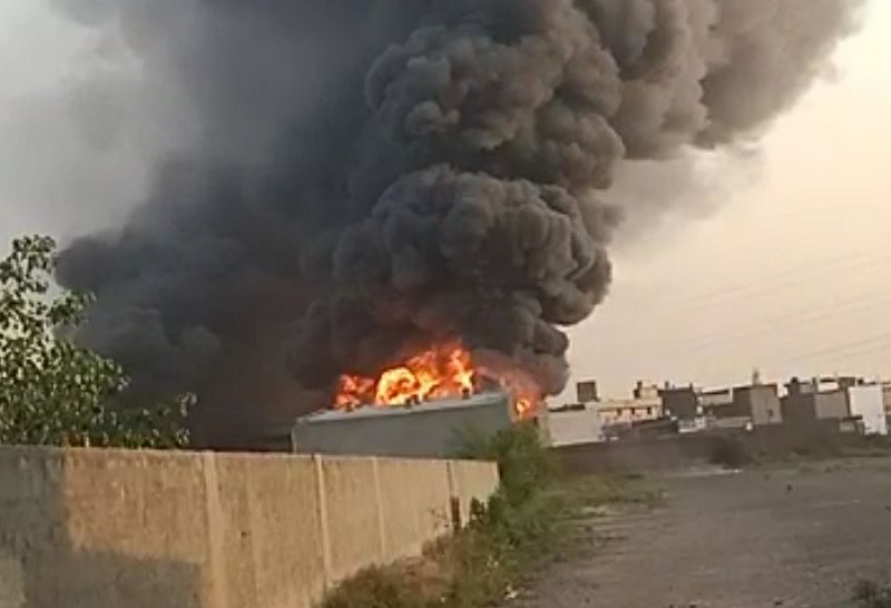 Major fire in oil factory