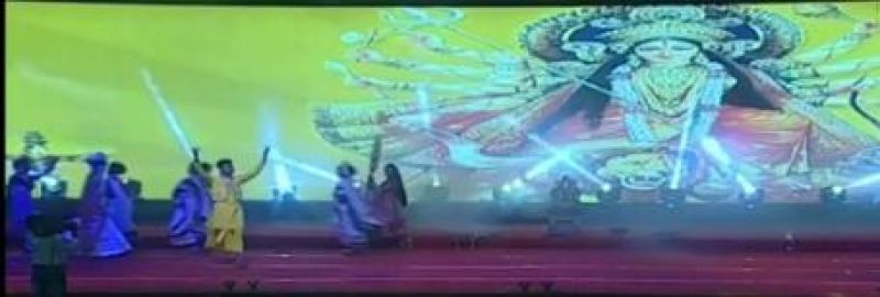 Dancing on Mool Mantra in Delhi Ramlila, Sikhs protest