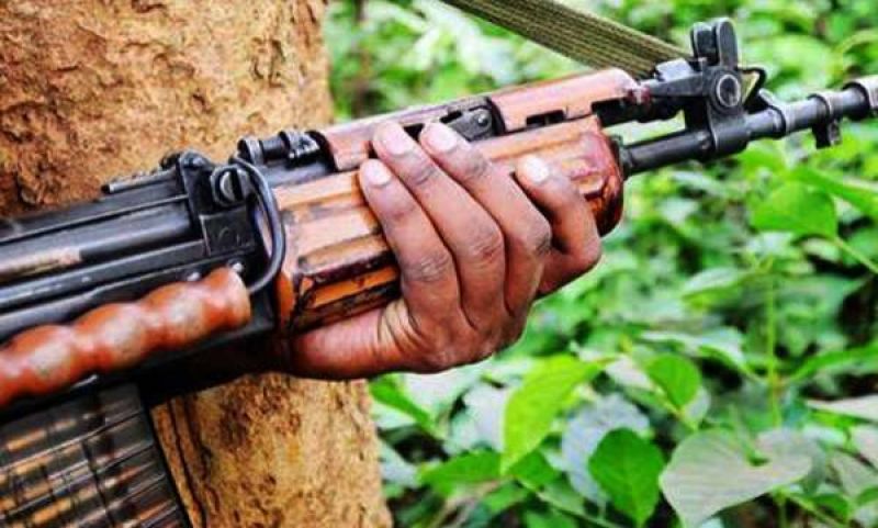 Maoists kill SSB jawan