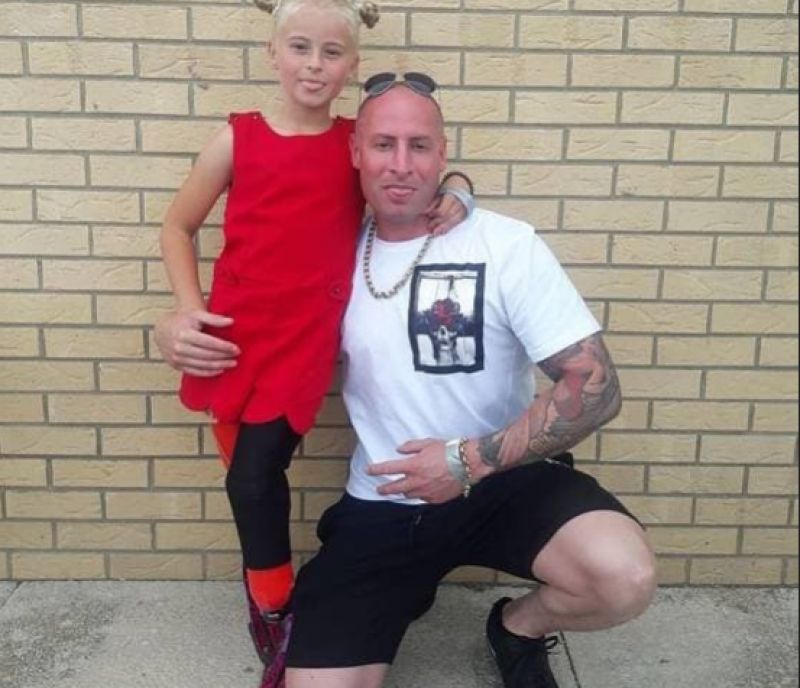 Girl lost both legs rare disease walk new york fashion week Girl lost both legs rare disease walk new york fashion week