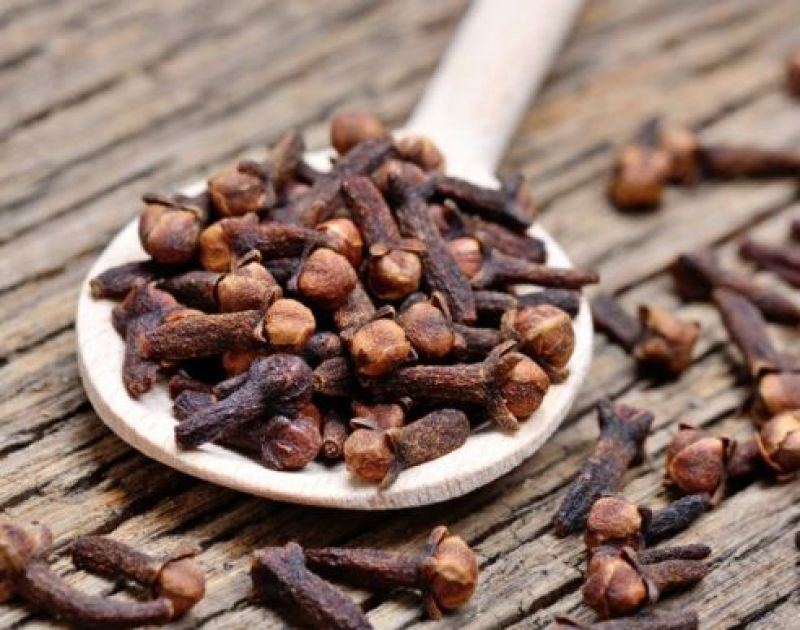 Cloves Cloves