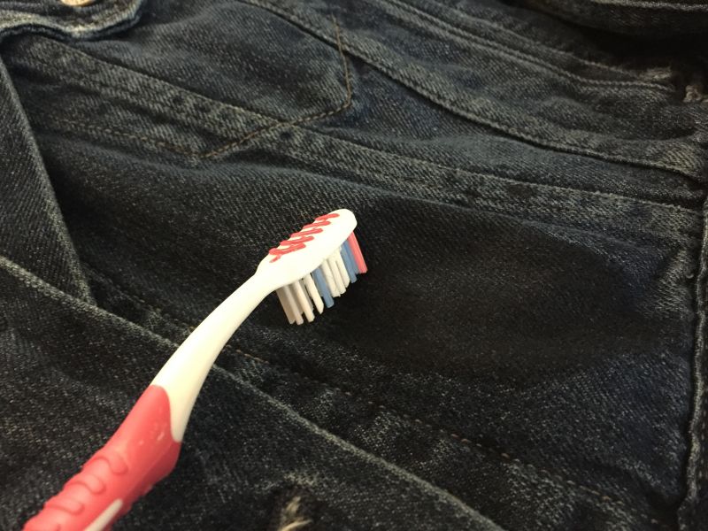 Reuse your old toothbrush in these ways 