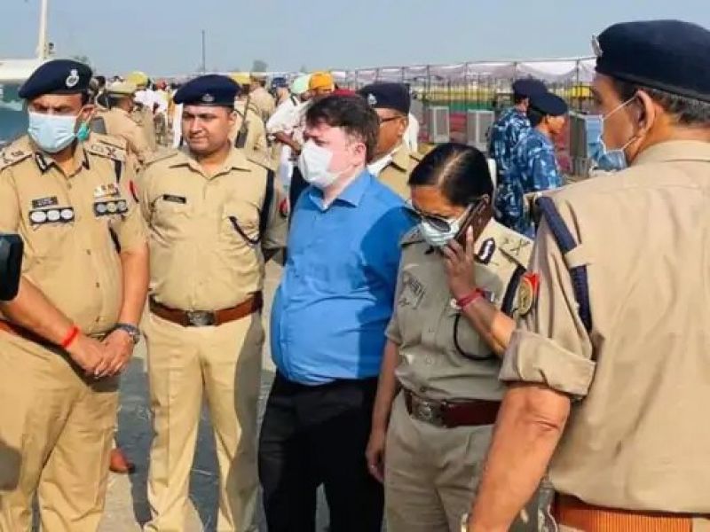 IG Zone Laxmi Singh and other senior police officers in Tikunia IG Zone Laxmi Singh and other senior police officers in Tikunia
