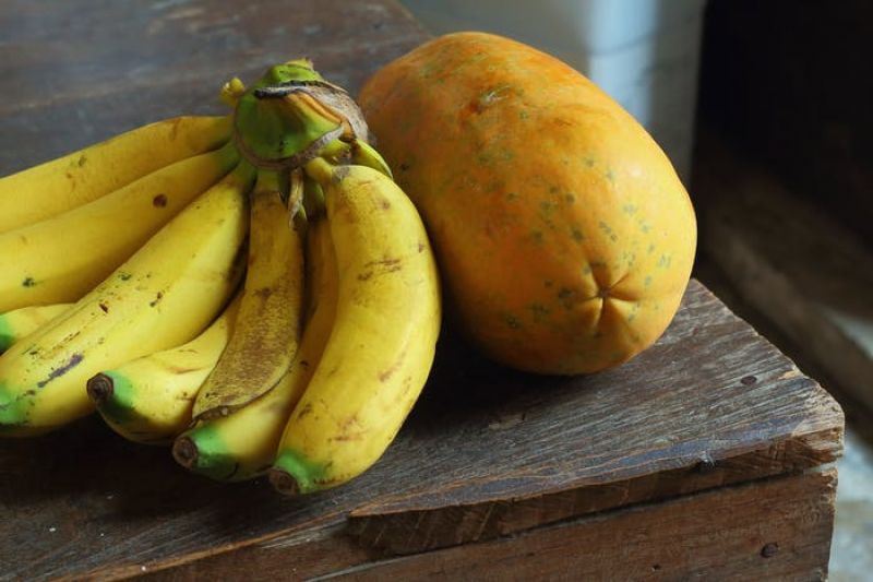 papaya and banana