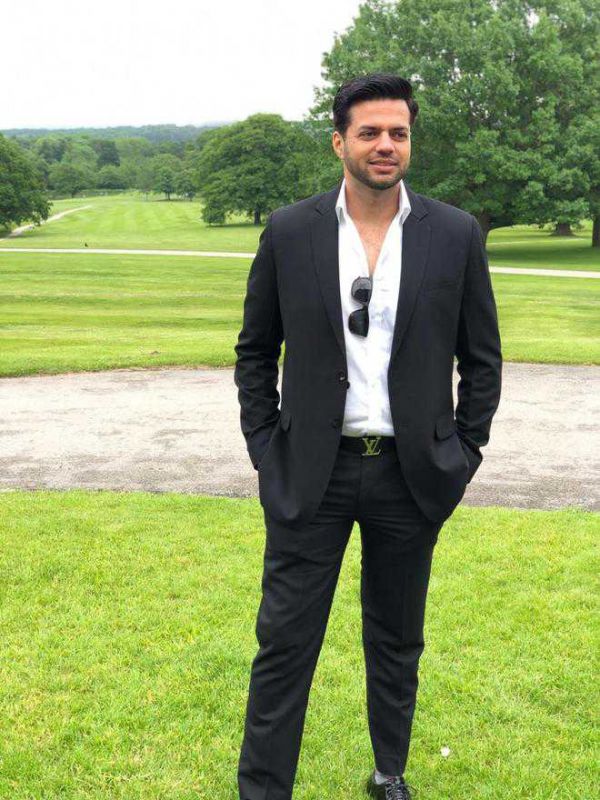 Gulzar Gulzar