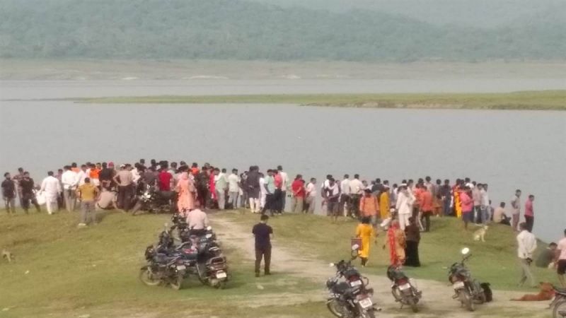  7 youths were burnt together