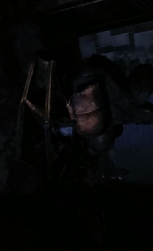 (Cylinder exploded in the house) (Cylinder exploded in the house)