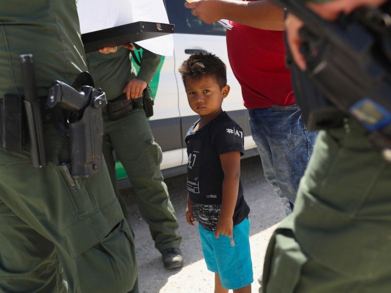 US separates 911 child migrants despite ban on practise US separates 911 child migrants despite ban on practise