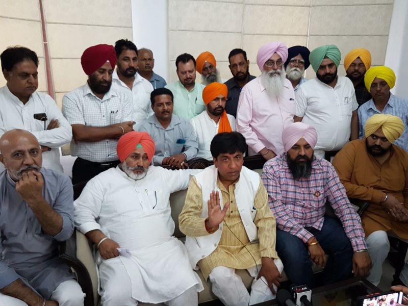 Cabinet Minister meeting with Revenue Kanungo Association and Revenue Patwar Union 