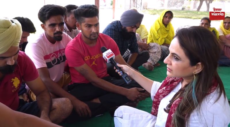 Spokesman Di Sath at Village Diwana