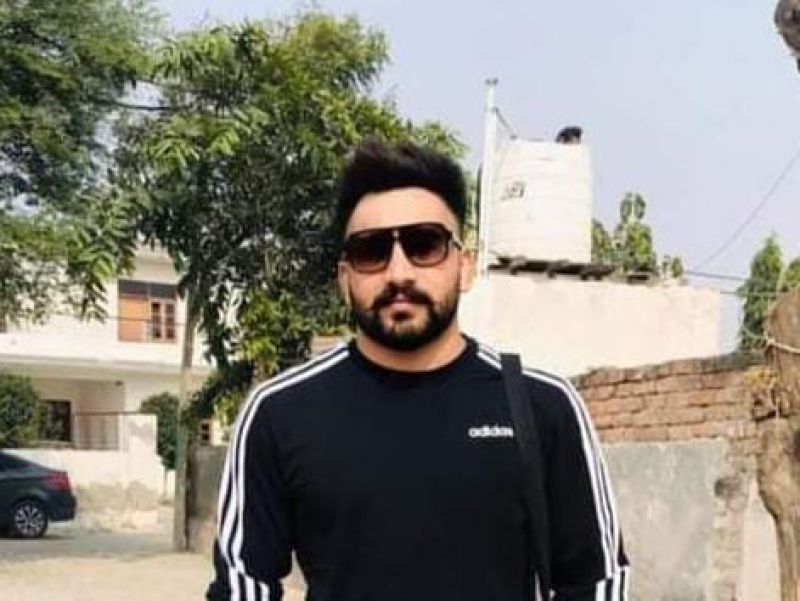 ਫਿਰੋਜ਼ਪੁਰ ਦੇ ਪਿੰਡ ਮਧਰੇ ਤੋਂ ਰਵੀ ਭਲਵਾਨ ਸਰਪੰਚੀ ਦੀ ਚੋਣ ਜਿੱਤੇ।