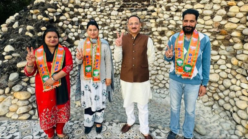 3 AAP Councillors Join BJP