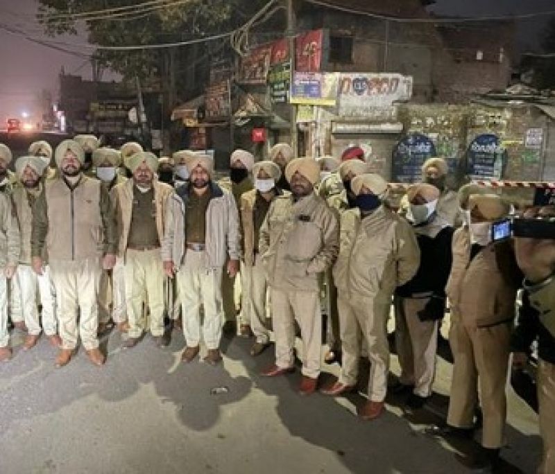  Police seize 210 liters of counterfeit liquor