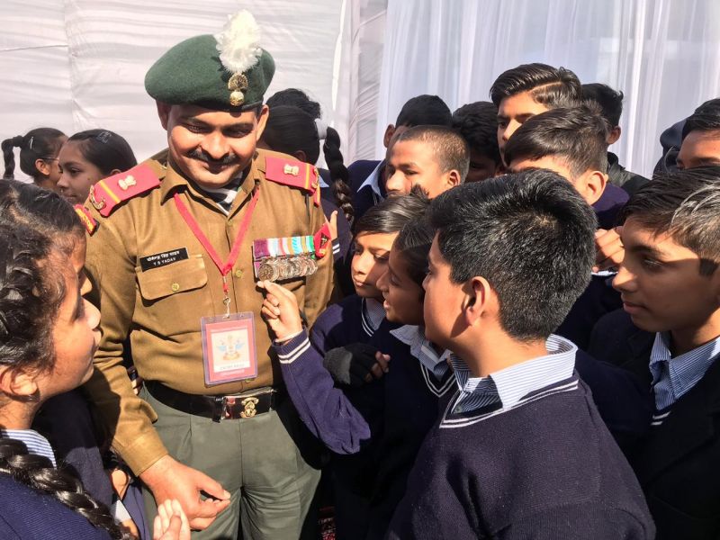  ਬਹਾਦਰ ਜੰਗੀ ਸੈਨਿਕਾਂ ਅਤੇ ਯੋਧਿਆਂ ਨੇ ਆਪਣੇ ਬਹਾਦਰੀ ਕਿੱਸੇ ਕਹਾਣੀਆਂ ਨਾਲ ਨੌਜਵਾਨਾਂ ਨੂੰ