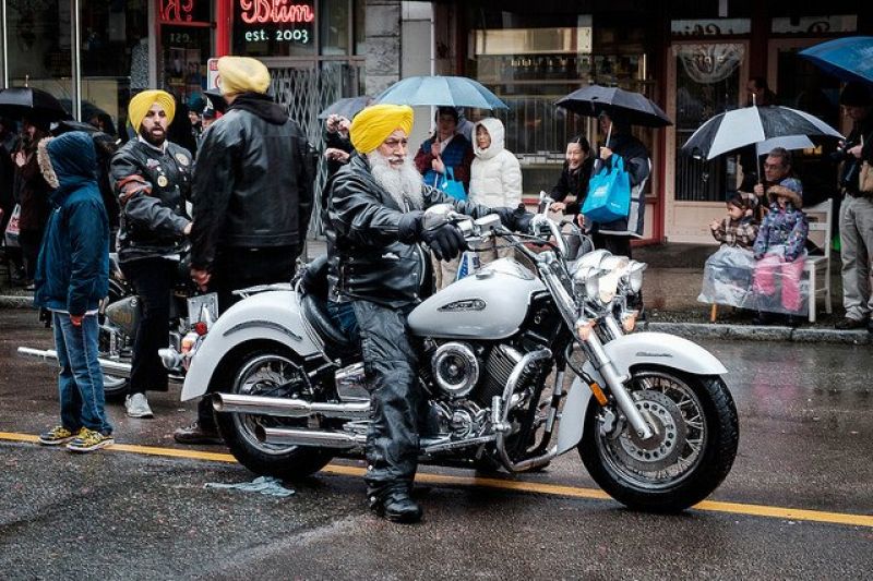 Sikhs in Ontario can get approval for running bikes without helmet