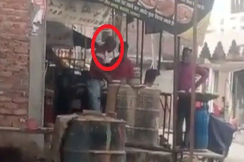 Eatery Cook Caught Spitting on Dough For Making Rotis in UP's Kakori
