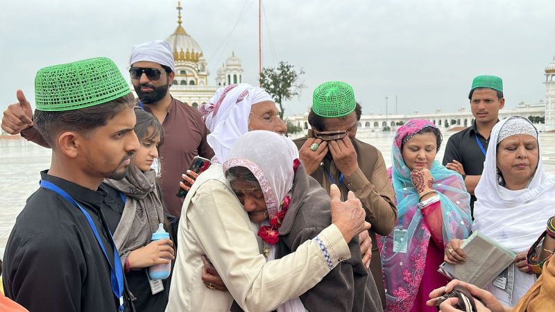 families separated during Partition reunite at Kartarpur