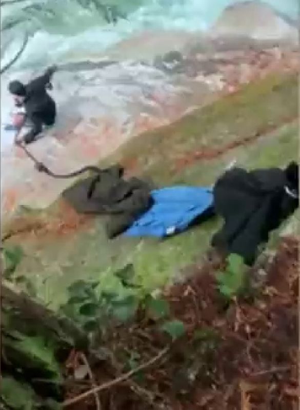 Sikh youth in Canada save lives of drowning people with the help of turbans Sikh youth in Canada save lives of drowning people with the help of turbans