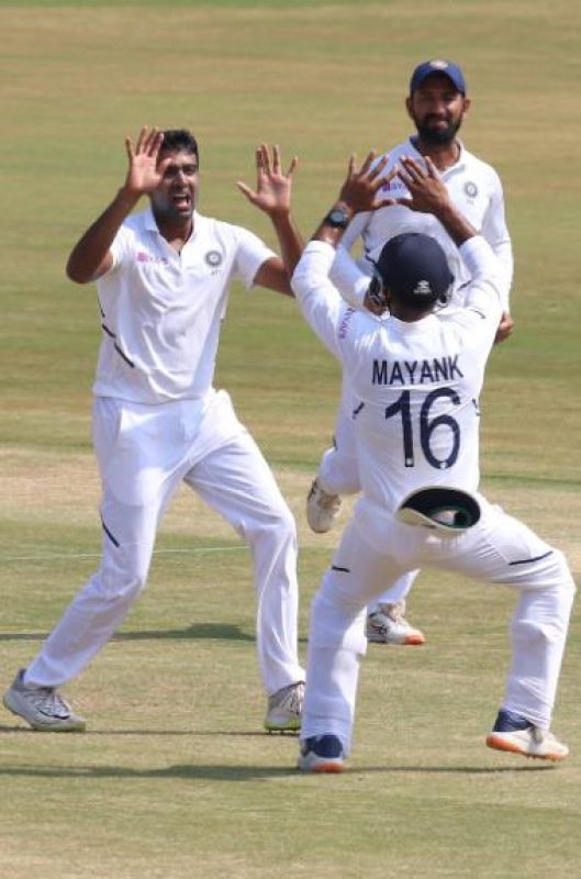 India beat South Africa by 203 runs India beat South Africa by 203 runs