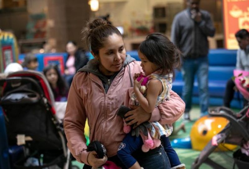 The mother and daughter were never separated by immigration authorities. Sign up for the Quartz Obsession email Enter your email Sign me up  Stay updated about Quartz products and events.