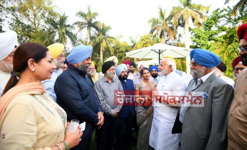 Prime Minister Narendra Modi met intellectuals of Sikh community