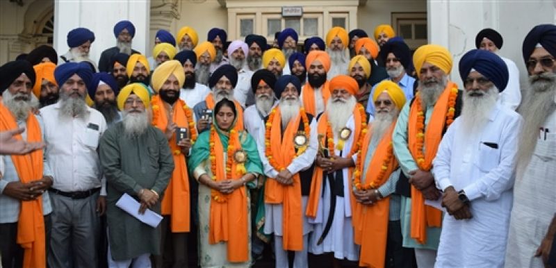 1303 Sikh pilgrims leave 1303 Sikh pilgrims leave for Pakistanfor Pakistan