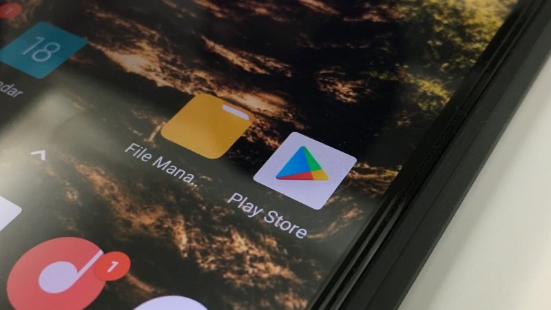 Google removes 27 apps that guided users to fake Play Store