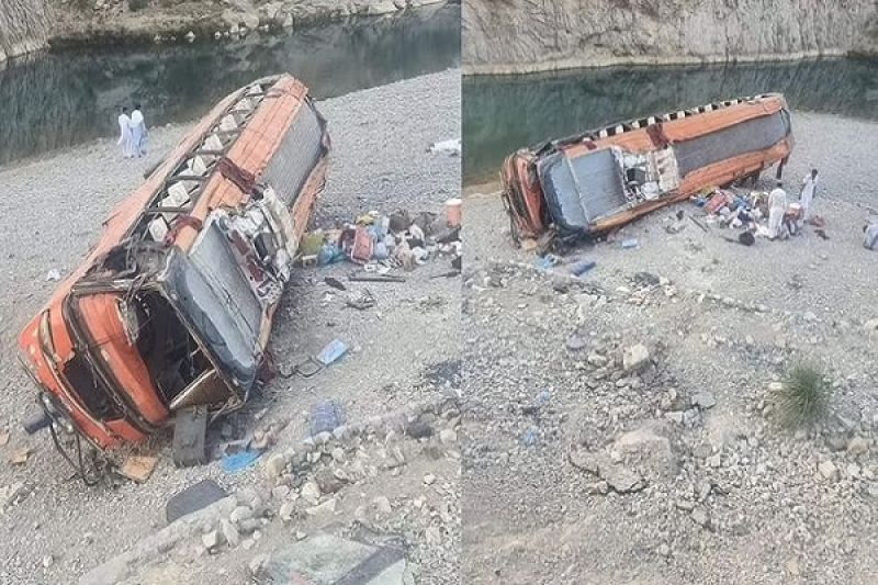 Pakistan bus accident