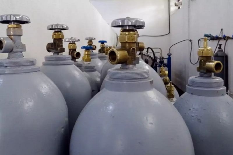 oxygen cylinder oxygen cylinder