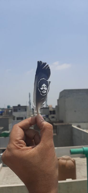 Unique tribute to Flying Sikh, Artist Varun Tandon paints a picture of Milkha Singh on the wings