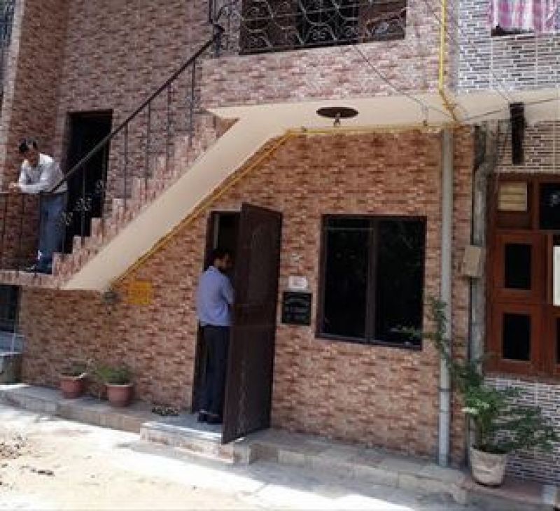 10-year-old hangs self