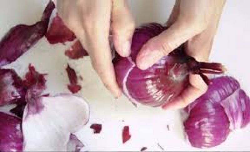 Health and beauty benefit of onion leaves
