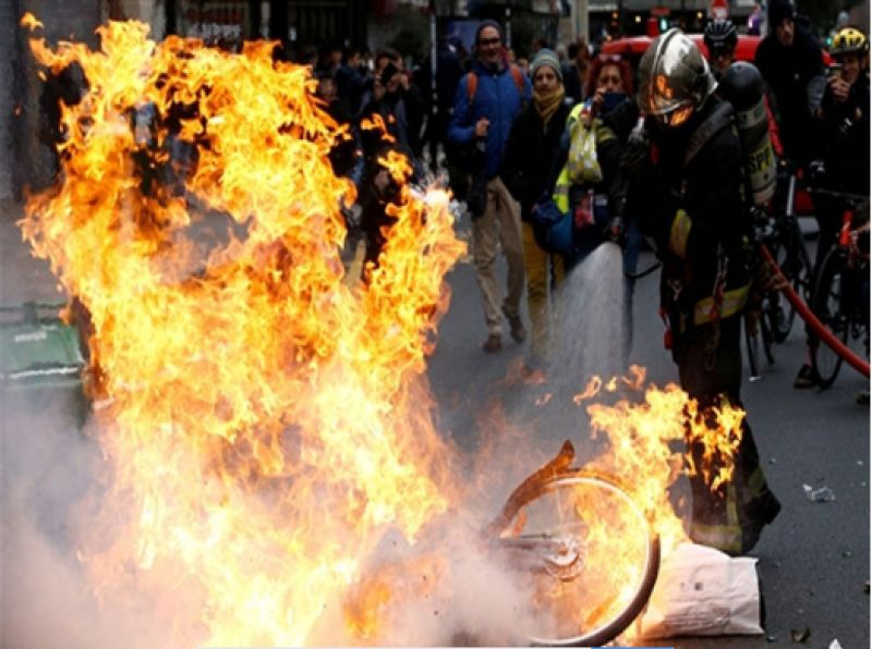 yellow vest protests 